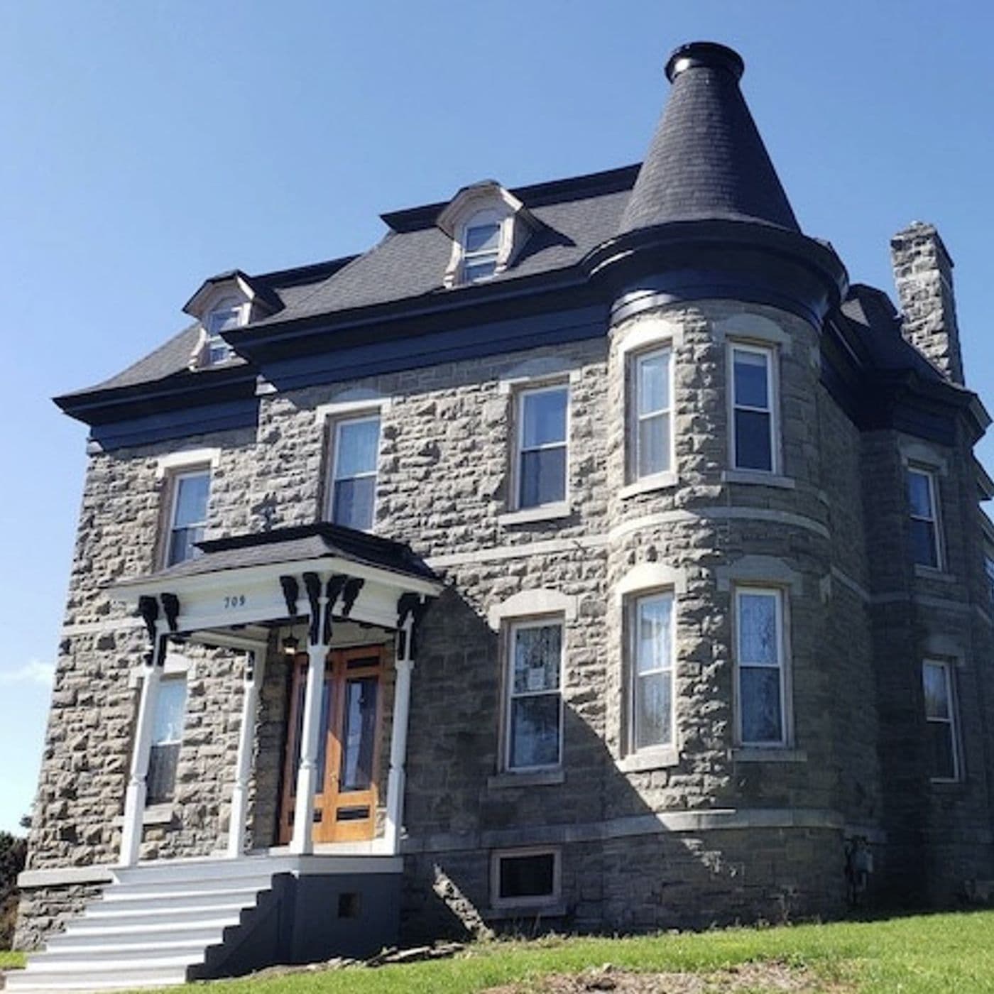 235: The Haunted Claire House