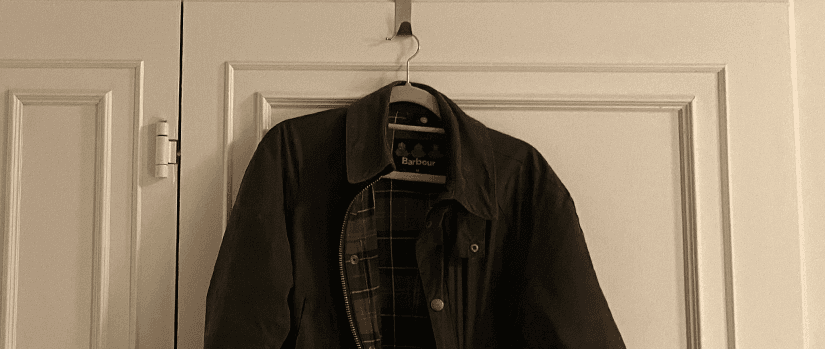 Mit Schirm, Charme und Barbour-Jacke