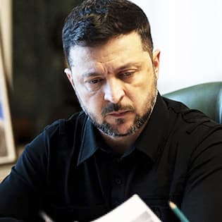 Кто стоит за атакой на друзей Зеленского