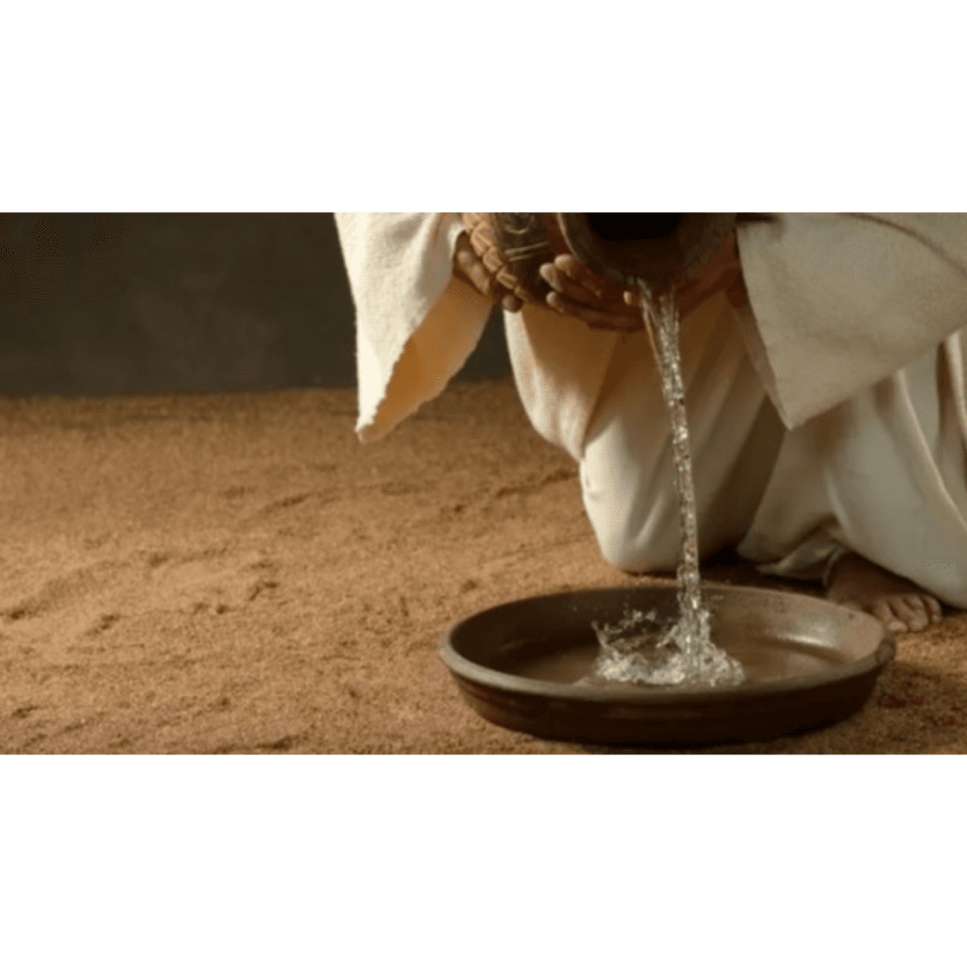 SERMON PODCAST April 17th, 2025 - John 13.1-15, 34-35 Maundy Thursday Homily  "Living Jesus' Love " - Pastor Erin Bovendam - Calvary Lutheran Church