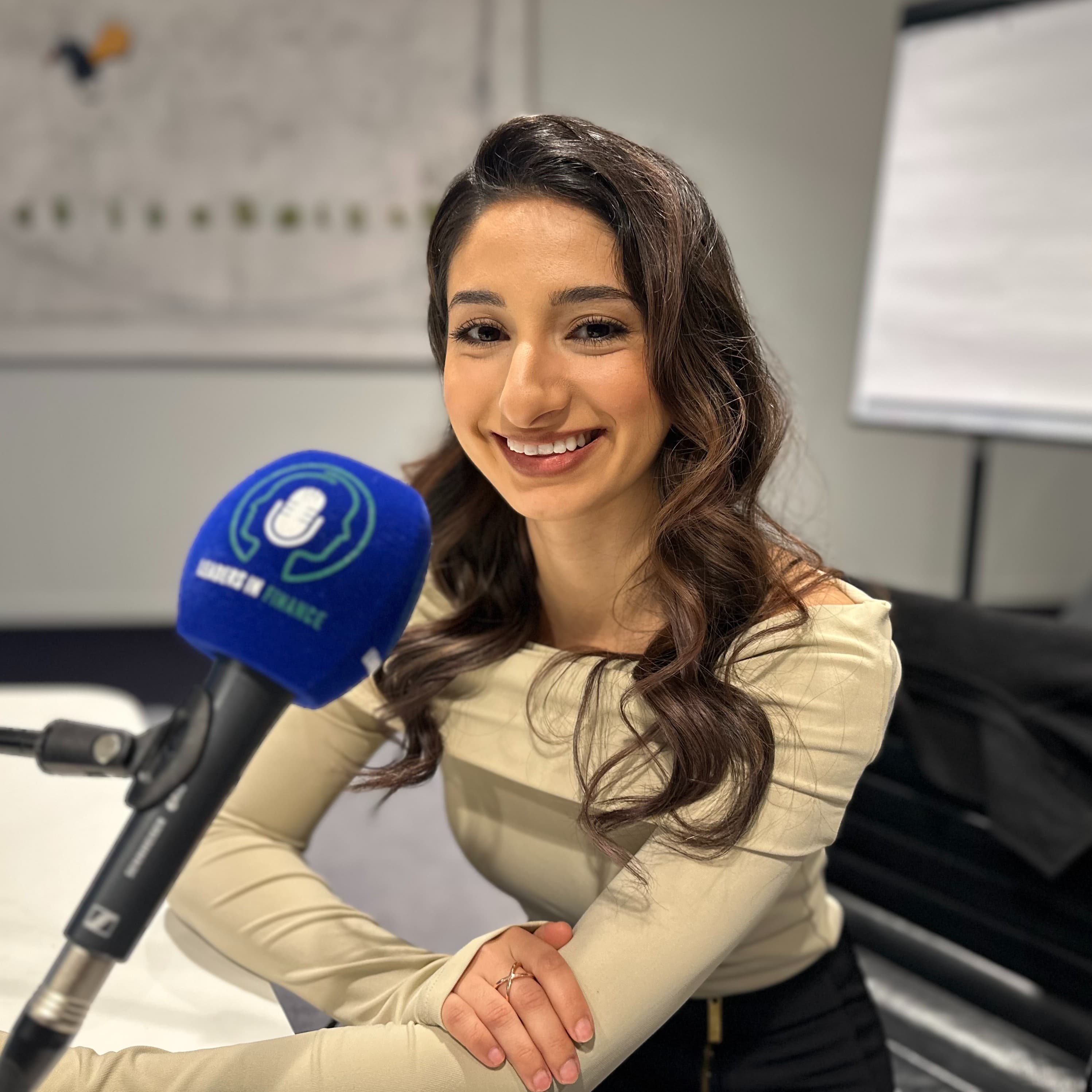 Extra aflevering: Rabab Laarabi, Manager Cybersecurity bij EY over DORA