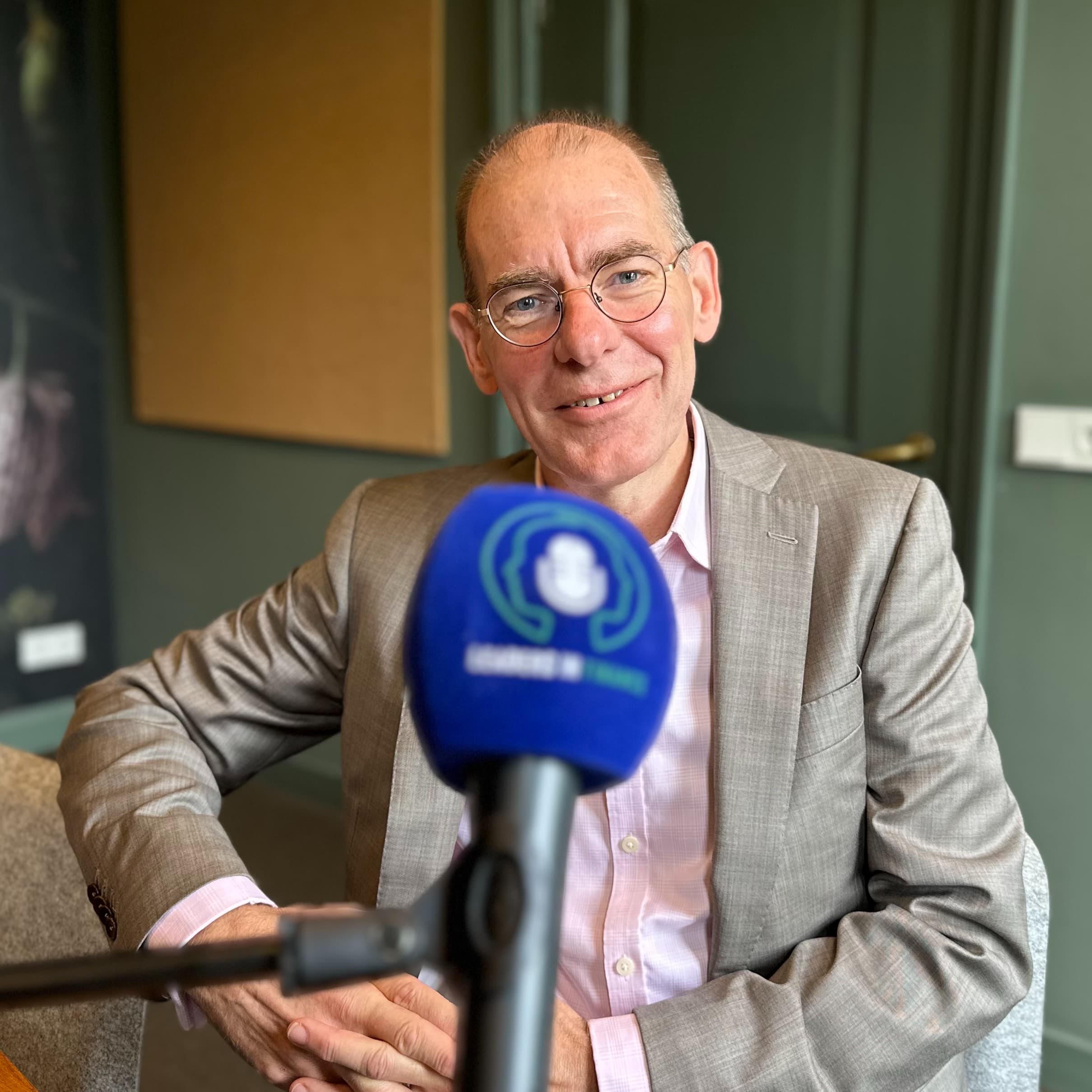 #188: Menno Snel - Voormalig staatssecretaris van Financiën en voormalig Executive Director bij het Internationaal Monetair Fonds -  Washington, MKB financiering, toeslagenaffaire