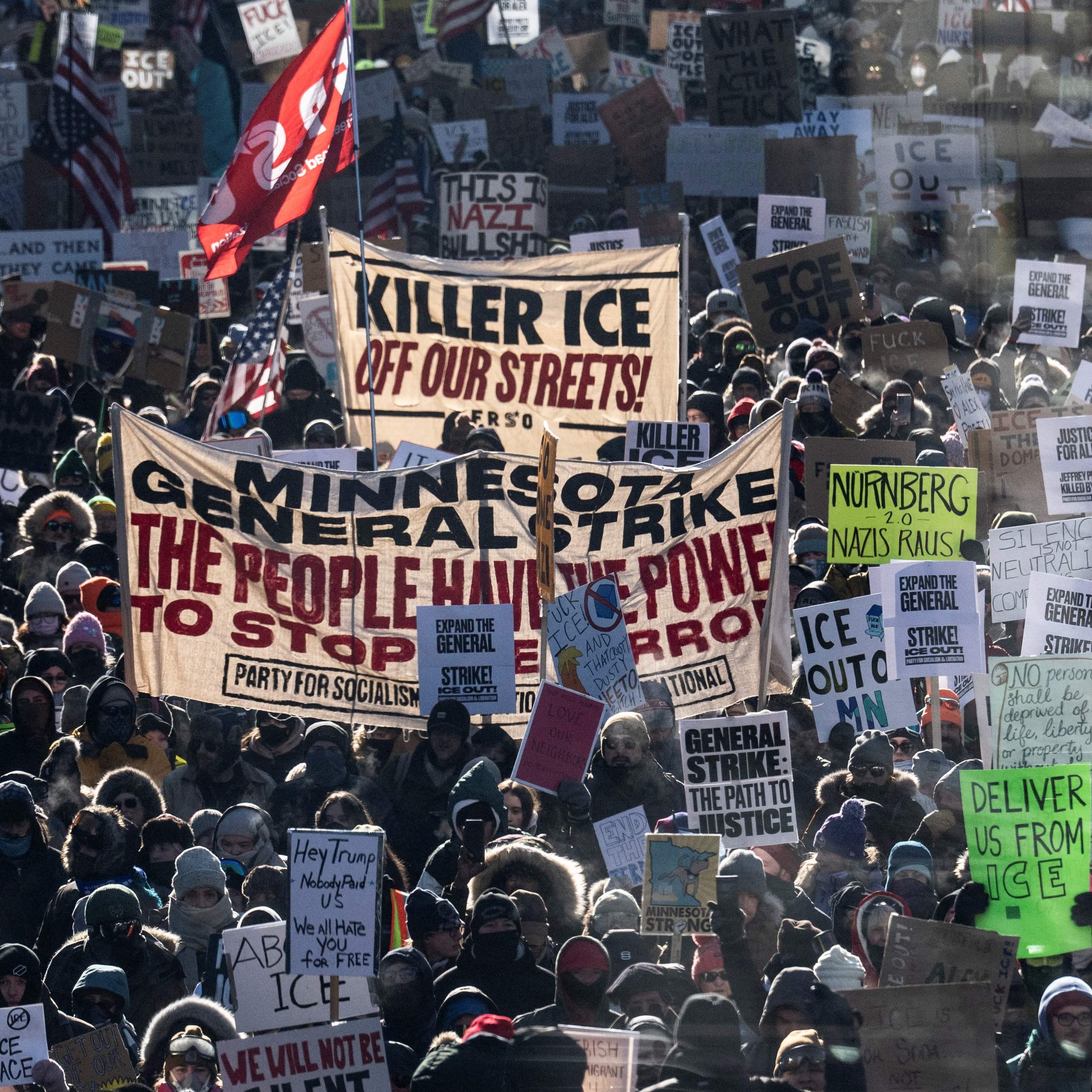 After Alex Pretti's killing, a battle of narratives