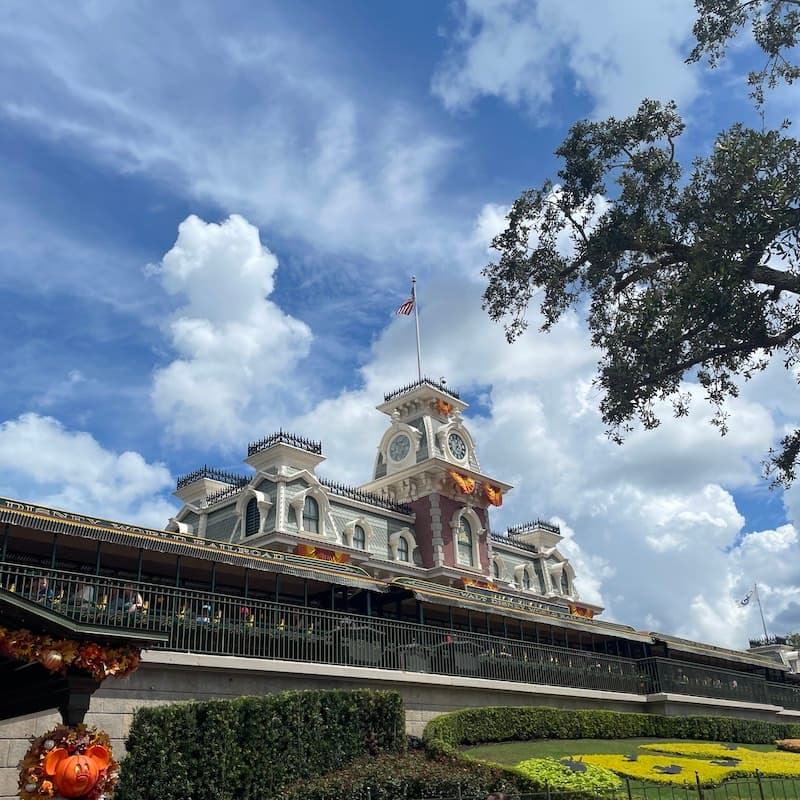 Disney's Magic Kingdom Fall Kickoff Walkabout With Host Jeremy