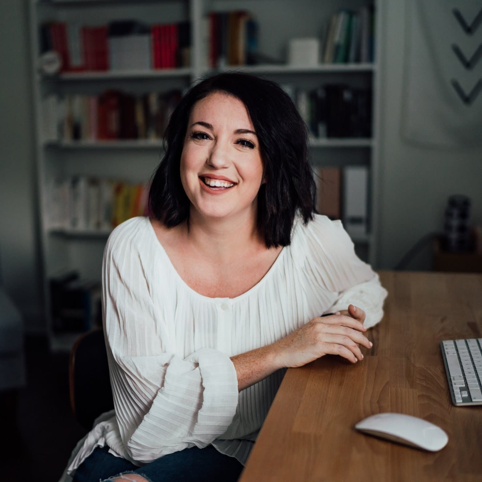 #194: Hannah Brencher: The Unplugged Hours