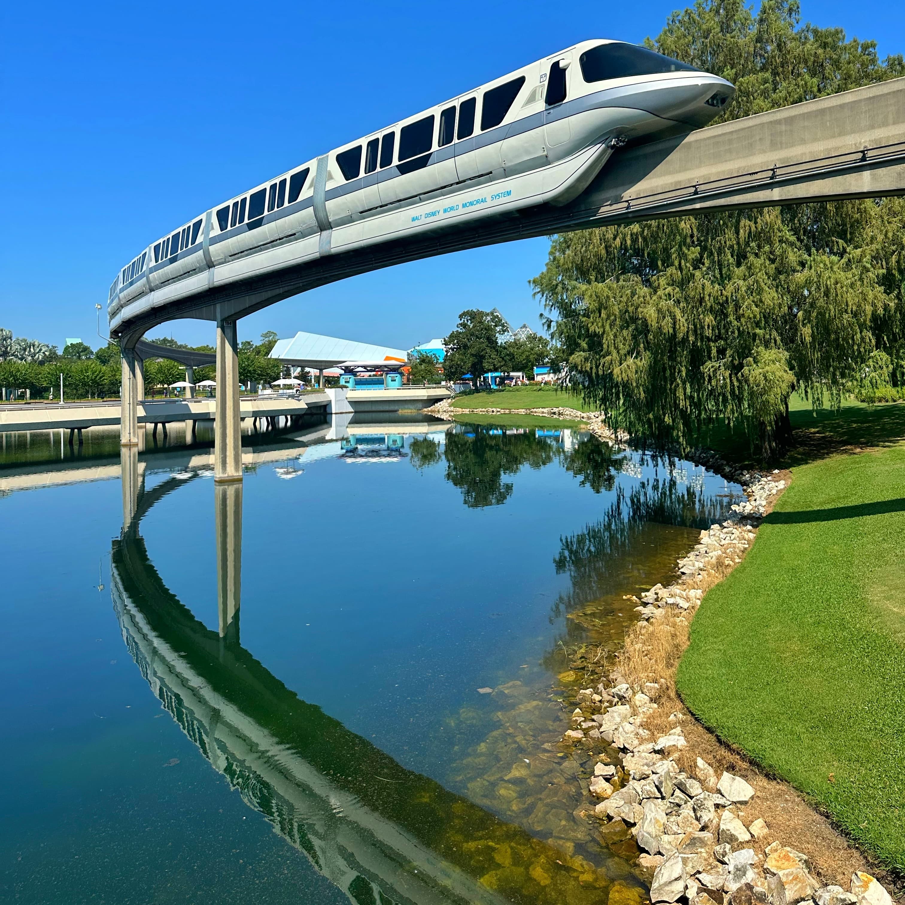 Epcot Walkabout Wind-Down with Host Producer Josh