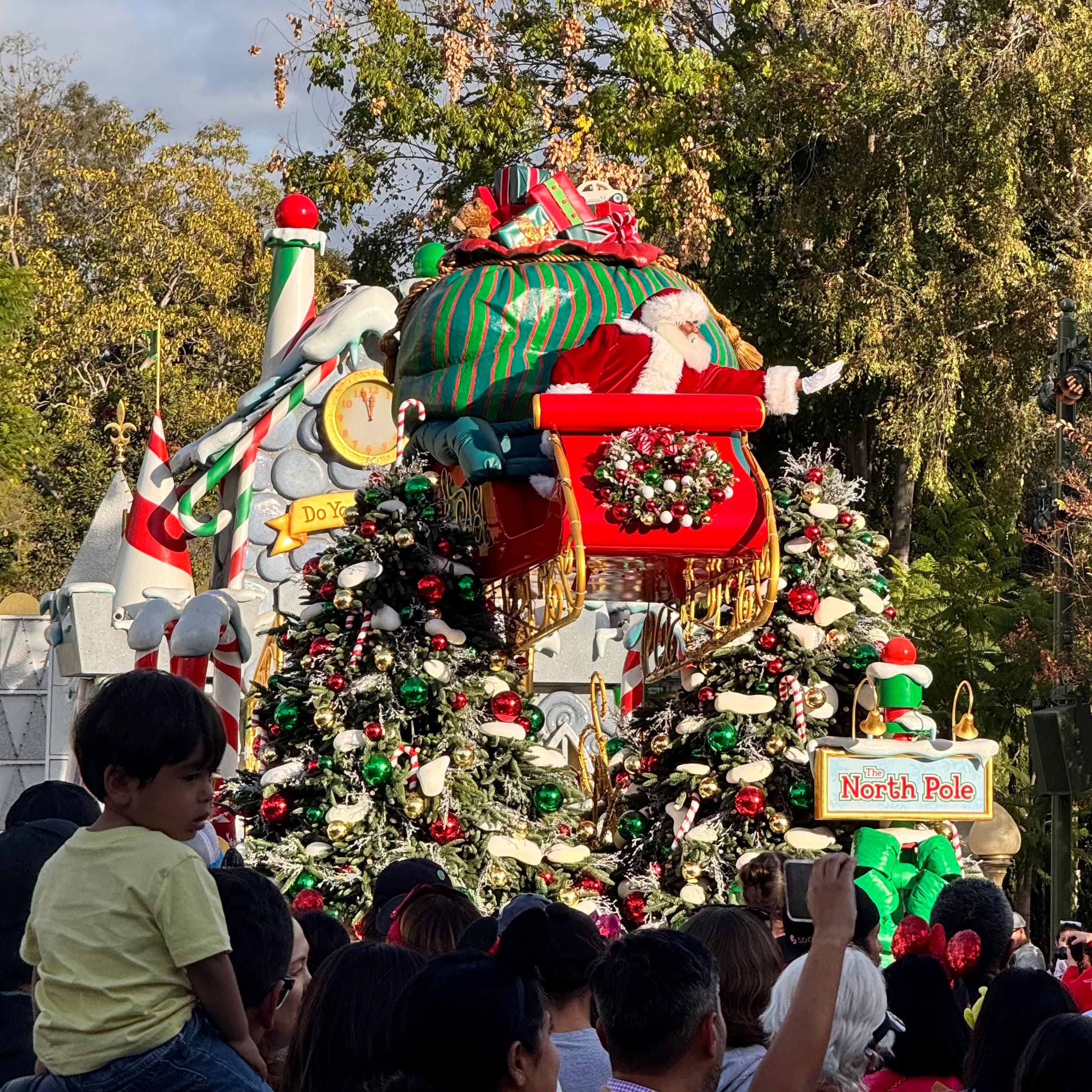Christmas Fantasy Parade and Disneyland Holiday Music with Host Ric