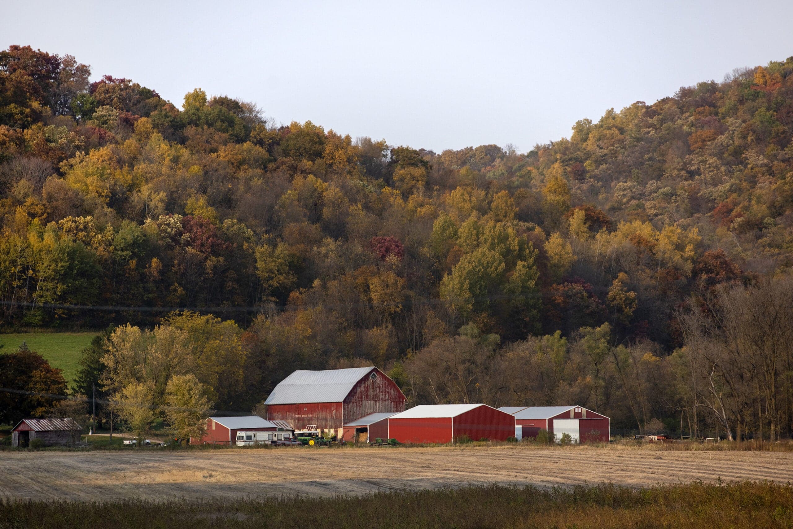 Podcasters reminisce about life on the farm, Soybean industry report, How to brew better coffee